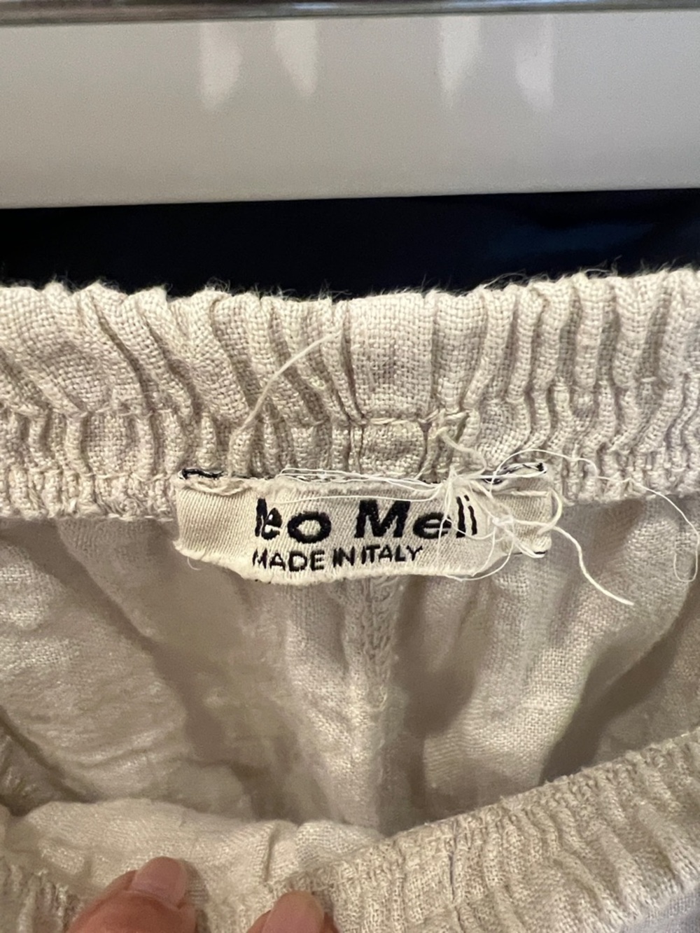 Women’s Linen Pants in Light Beige - Picture 3 of 4